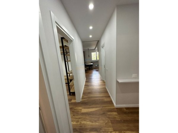Tirane, jepet me qera 2+1 Kati 1, 99 m² 1.200 € (Liqeni i Thate)