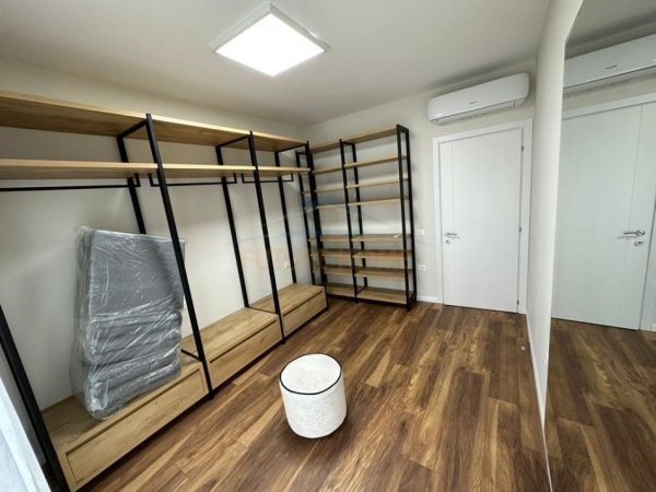 Tirane, jepet me qera 2+1 Kati 1, 99 m² 1.200 € (Liqeni i Thate)