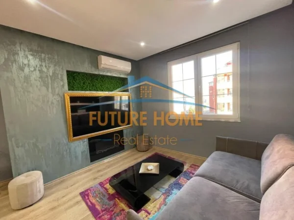 Tirane, jepet me qera apartament 2+1 Kati 7, 105 m² 600 € ((BAR BOHEM))