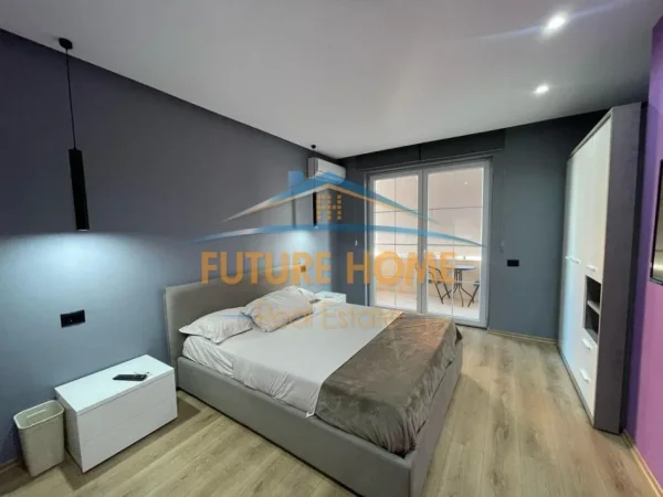 Tirane, jepet me qera apartament 2+1 Kati 7, 105 m² 600 € ((BAR BOHEM))