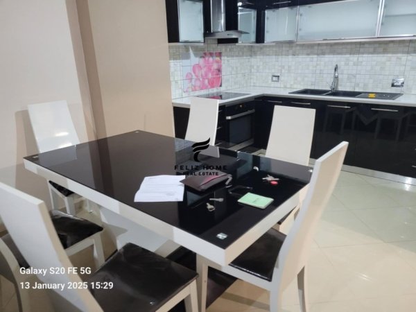 Tirane, jepet me qera apartament 1+1+Ballkon Kati 3, 80 m² 400 € (ASTIR)