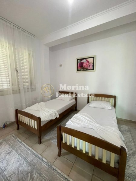 Tirane, jepet me qera apartament 2+1 Kati 2, 90 m² 500 € (Vilat Amerikane)