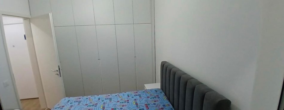 Tirane, jepet me qera apartament 1+1+Ballkon Kati 2, 55 m² 420 € (Rezidenca Kaimi)