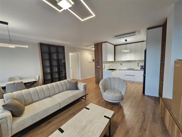 Tirane, jepet me qera apartament 2+1+Ballkon Kati 10, 128 m² 2.000 € (LAKE VIEW)