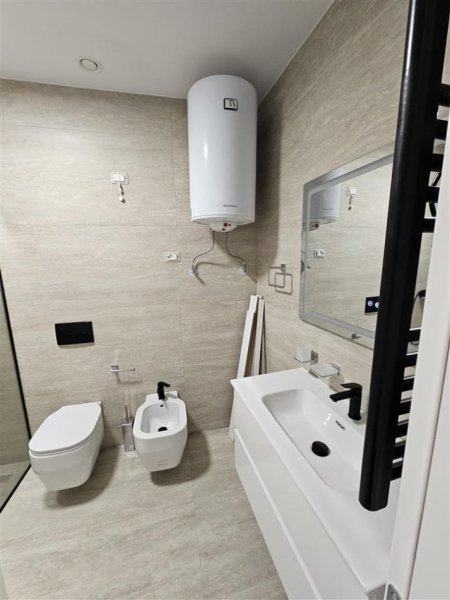 Tirane, jepet me qera apartament 2+1+Ballkon Kati 10, 128 m² 2.000 € (LAKE VIEW)