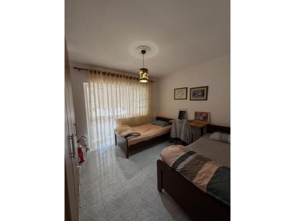 Tirane, jepet me qera apartament 2+1 Kati 6, 84 m² 500 € (MINE PEZA)