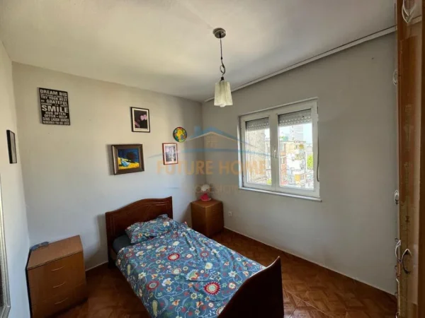 Tirane, jepet me qera apartament 2+1 Kati 5, 66 m² 520 € (ALI DEMI)