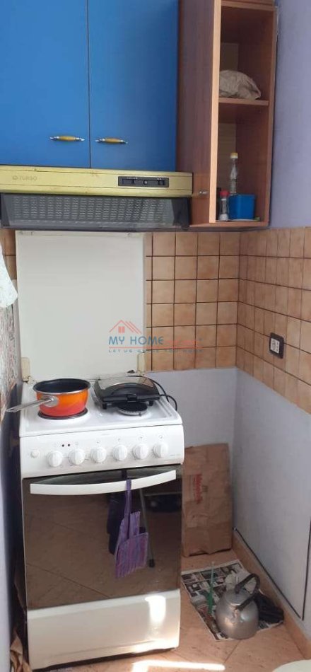 Tirane, jepet me qera apartament 2+1 Kati 5, 75 m² 500 € (Asim Vokshi)