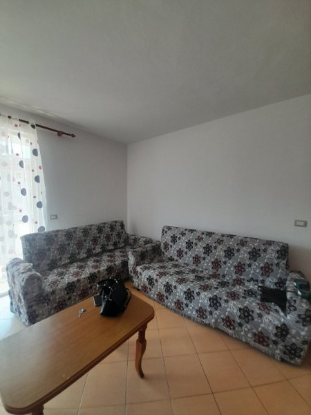 Apartament  2+1 me Qera, 400E ,në Qendër Freskut -Tiranë