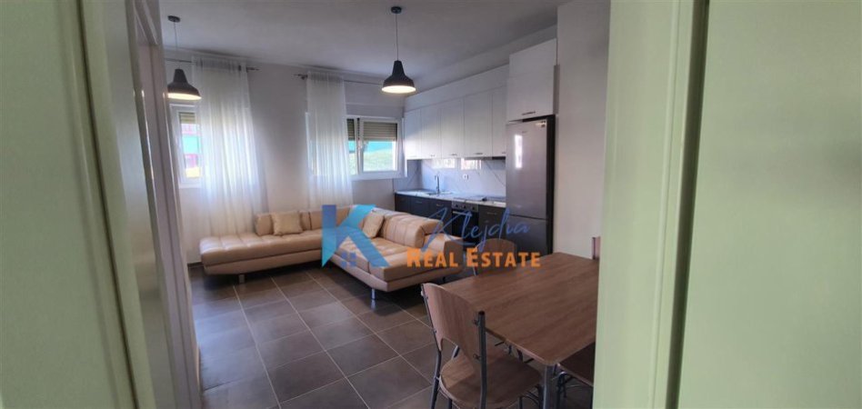 Tirane, jap me qera apartament 2+1+Ballkon Kati 0, 82 m² 450 € (Ali Dem, te kompleksi Mangalem)