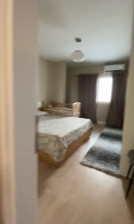 Tirane, shitet apartament 2+1+Ballkon Kati 4, 80 m² 150.000 € (FRESKU)