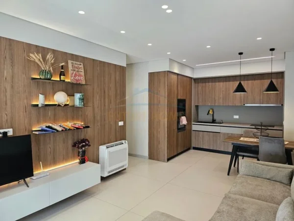 Tirane, jepet me qera apartament 2+1 Kati 6, 100 m² 750 € (don bosko)