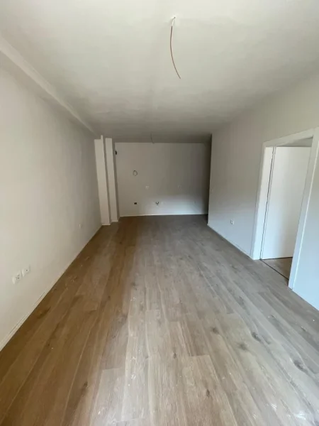 Tirane, shitet apartament 1+1+Ballkon Kati 6, 65 m² 96.000 € (Golden Park 3)