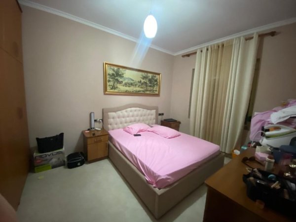 Tirane, jepet me qera apartament 1+1+Ballkon Kati 2, 60 m² 550 € (MYSLYM SHYRI)