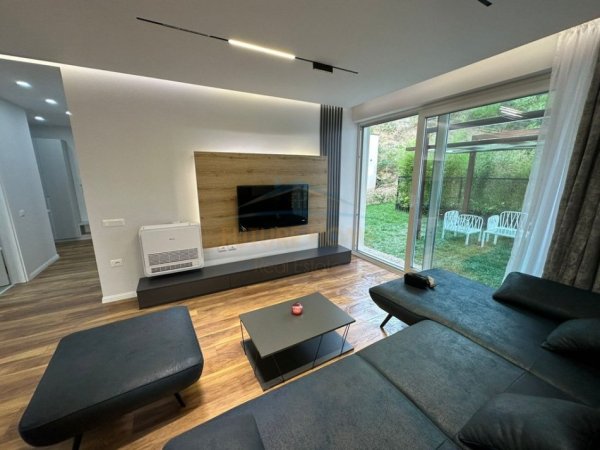 Tirane, jepet me qera apartament 2+1+Ballkon Kati 1, 100 m² 1.200 € (Liqeni i Thate)