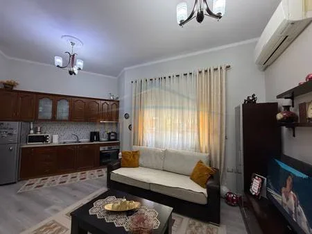 Tirane, shitet apartament 2+1 Kati 0, 65 m²