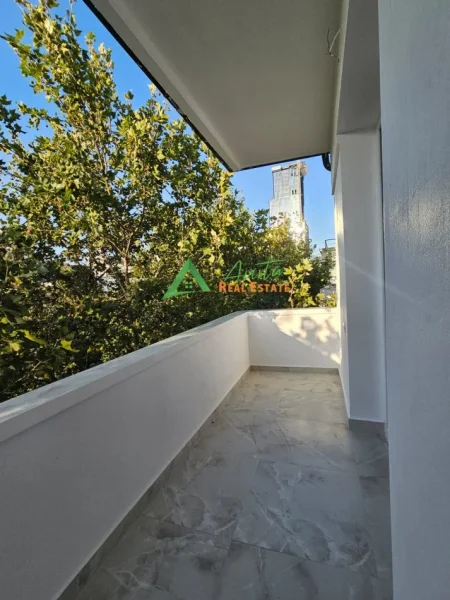 Tirane, shitet apartament 2+1 Kati 5, 65 m² 173.000 € (Rruga e Kavajes)