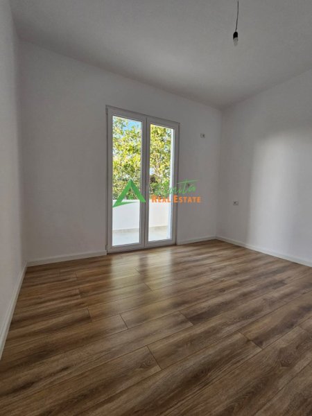 Tirane, shitet apartament 2+1 Kati 5, 65 m² 173.000 € (Rruga e Kavajes)
