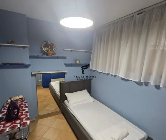 Tirane, jepet me qera apartament 2+1 Kati 7, 70 m² 550 € (RRUGA 5 MAJ)