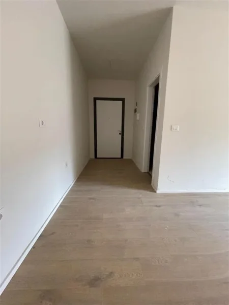 Tirane, shitet apartament 1+1+Ballkon Kati 5, 66 m² 96.000 € (Golden Park 3)