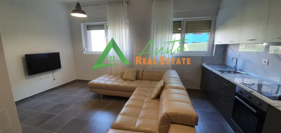 Tirane, jepet me qera apartament 2+1+Ballkon Kati 1, 82 m² 450 € (Kompleksi Mangalem)
