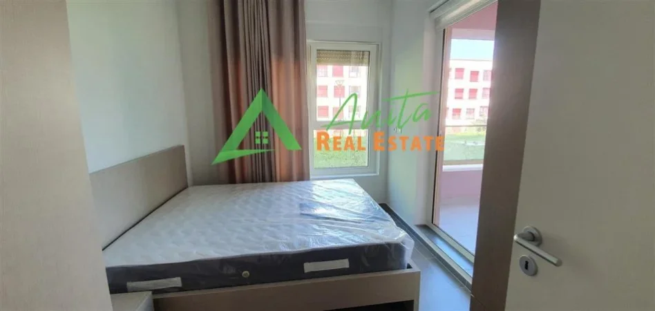 Tirane, jepet me qera apartament 2+1+Ballkon Kati 1, 82 m² 450 € (Kompleksi Mangalem)