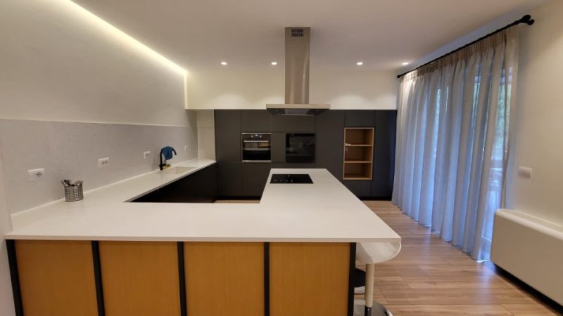 Tirane, shitet Vile 2 Katshe , 325 m² (elysium residence)