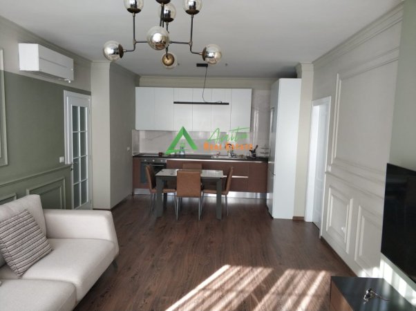 Tirane, jepet me qera apartament 2+1+Ballkon Kati 5, 110 m² 1.100 € (Rruga Islam Alla)