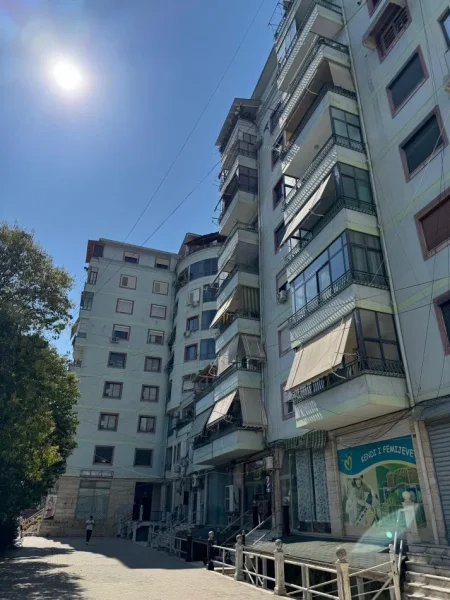 Tirane, shitet apartament Kati 5, 96 m² 135.000 € 