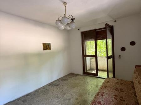 Tirane, shitet apartament 3+1 Kati 2, 80 m² 