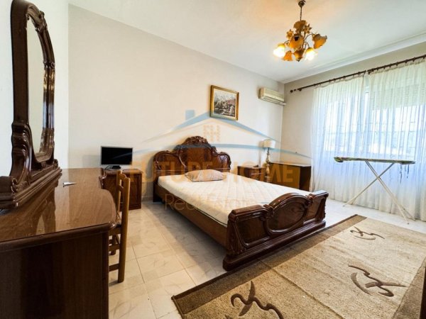 Tirane, jepet me qera apartament 2+1 Kati 4, 100 m² 600 € (Stadiumi Dinamo)