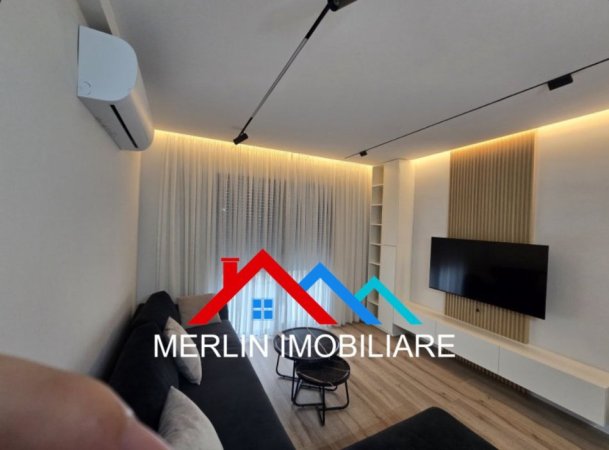 Tirane, jepet me qera apartament 2+1+Ballkon Kati 5, 110 m² 1.000 € (RRUGA MARIE KRAJA)