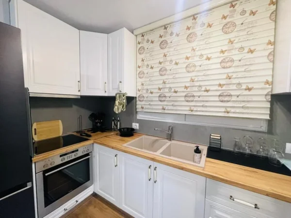 Tirane, jepet me qera apartament 2+1 Kati 2, 60 m² 700 € (RRUGA E ELBASANIT)