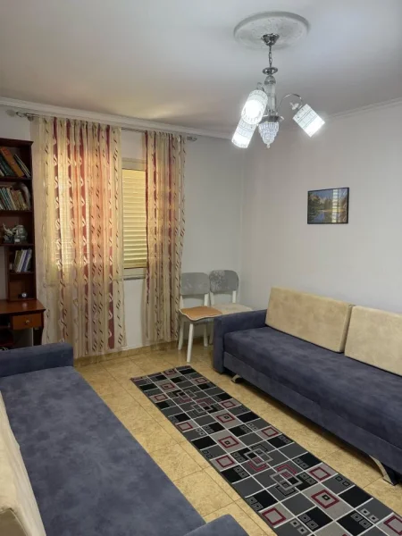 Tirane, shitet apartament 2+1+Ballkon Kati 5, 102 m² 130.000 € (Laprake)