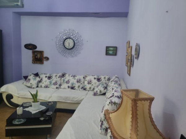 Tirane, jepet me qera apartament 2+1 Kati 3, 80 m² 600 € (Kristal Center)