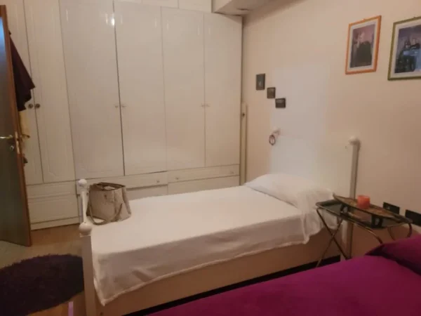Tirane, jepet me qera apartament 2+1 Kati 3, 80 m² 600 € (Kristal Center)