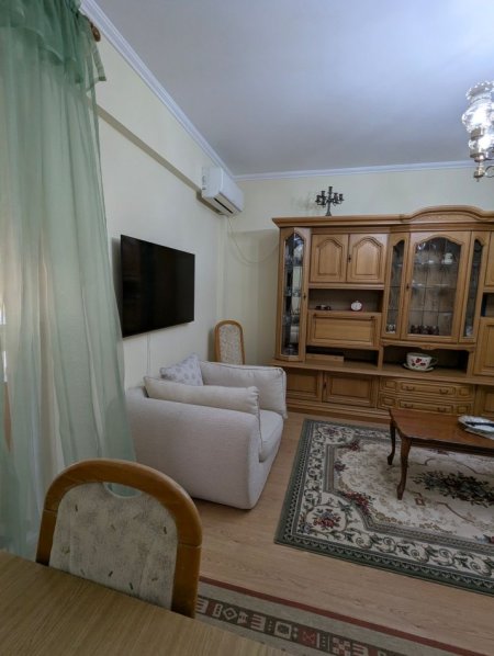 Tirane, jepet me qera apartament 2+1 Kati 2, 80 m² 700 € (Myslym Shyri)