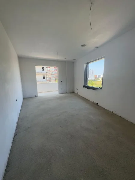 Tirane, shitet apartament 1+1+Ballkon Kati 1, 78 m² 77.600 € (Space City Paskuqan /Mundesi kleringu me makine deri ne 25K)