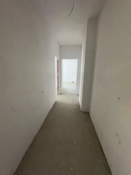 Tirane, shitet apartament 1+1+Ballkon Kati 1, 78 m² 77.600 € (Space City Paskuqan /Mundesi kleringu me makine deri ne 25K)