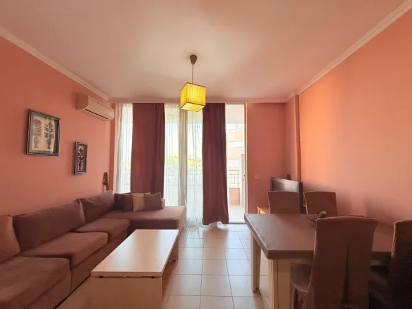 Tirane, jepet me qera apartament 1+1+Ballkon Kati 2, 70 m² 550 € (Rruga peti)