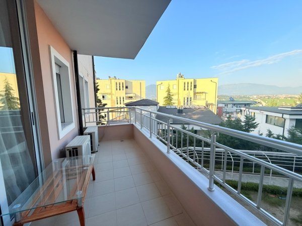 Tirane, jepet me qera apartament 1+1+Ballkon Kati 2, 70 m² 550 € (Rruga peti)