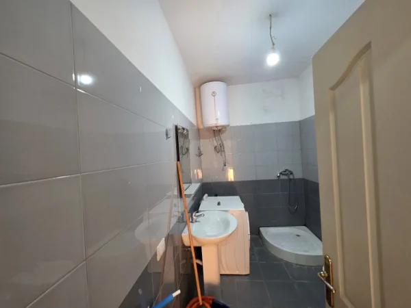 Tirane, shitet apartament 2+1+Ballkon Kati 7, 87 m² 109.000 € (Shefqet Kuka Fresk)