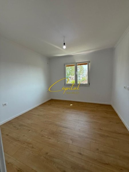 Tirane, shitet apartament 2+1 Kati 2, 72 m² 122.000 € ( Ali Demi )