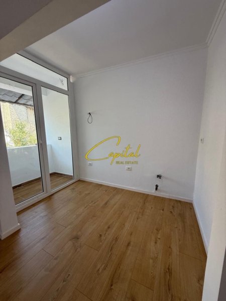 Tirane, shitet apartament 2+1 Kati 2, 72 m² 122.000 € ( Ali Demi )