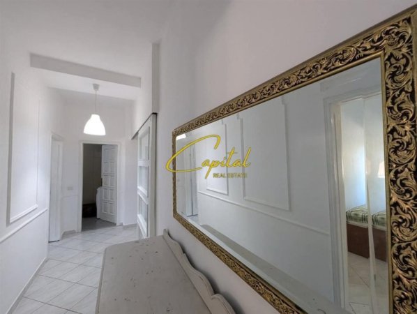 Tirane, jepet me qera apartament 2+1 Kati 1, 120 m² 500 € (LOQENI I THATE)