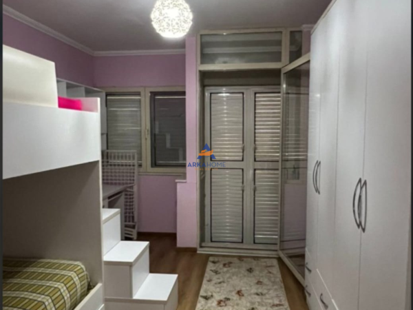 Tirane, jepet me qera apartament 2+1+Ballkon Kati 8, 110 m² 660 € (DON BOSKO, PRANE VIZION PLUS)