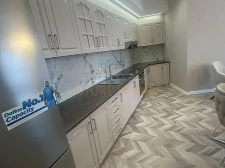 Tirane, shitet apartament 2+1 Kati 7, 36.000.000 € 