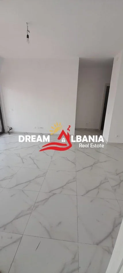 Tirane, jepet me qera ambjent biznesi Kati 6, 96 m² 700 € (ne Myslym Shyr, prane Gjykates)