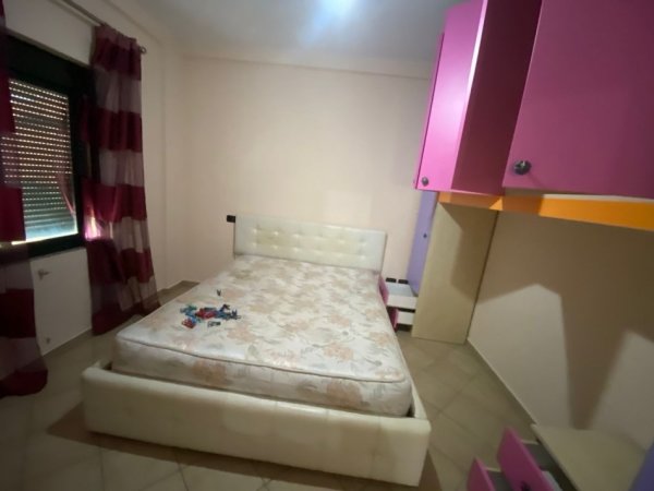 Tirane, jepet me qera shtepi 1+1 Kati 0, 50 m² 350 € (Selite e vjeter)