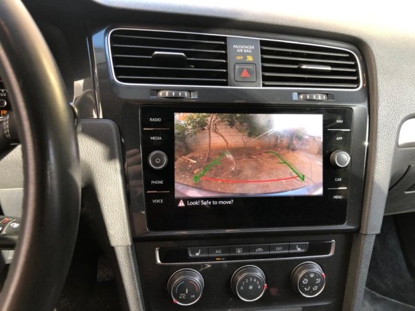 Tirane, shes makine Benzin, gri e erret manuale Klima 78.000 km 11.350 €